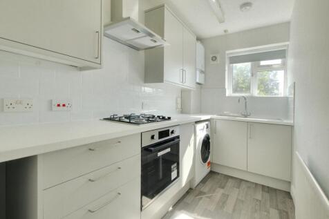 3.kitchen.jpg