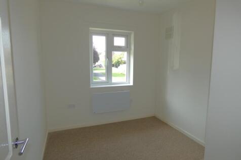 Pic 8 Bedroom 3.JPG