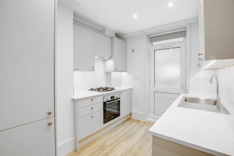 2.KITCHEN.jpg