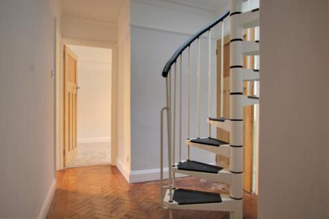 5.hallway.jpg