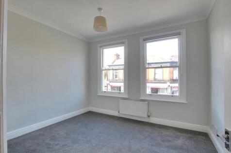 5 BED 2.jpg