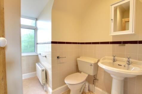 5 bathroom angle 1.jpg