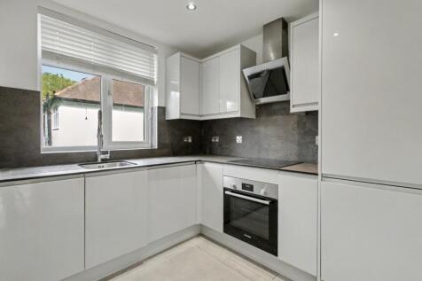 3.KITCHEN.jpg