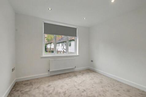 6.BEDROOM.jpg