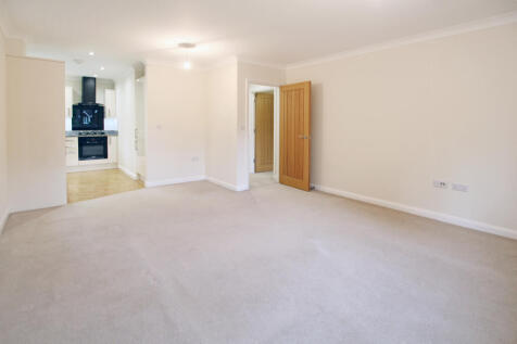 4 LOUNGE ANGLE 2.jpg