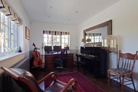 Property Image 8