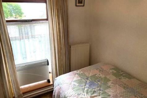 Bedroom 2.jpg