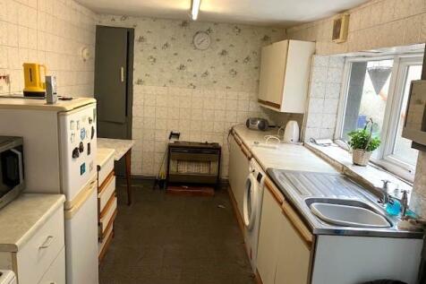 Kitchen .jpg