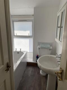 Bathroom.jpeg