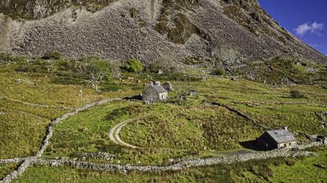 House &amp; Views (1).jpeg