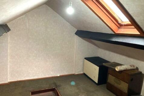 Attic Bedroom .jpg