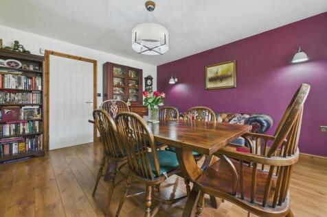 CAM04273G0-PR0175...