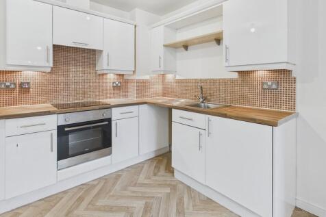 CAM04273G0-PR0225...