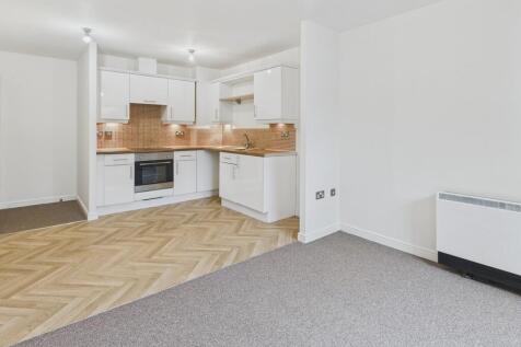 CAM04273G0-PR0225...