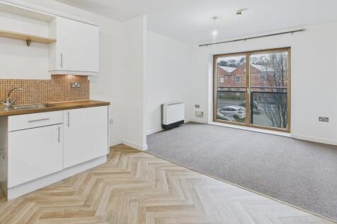 CAM04273G0-PR0225...