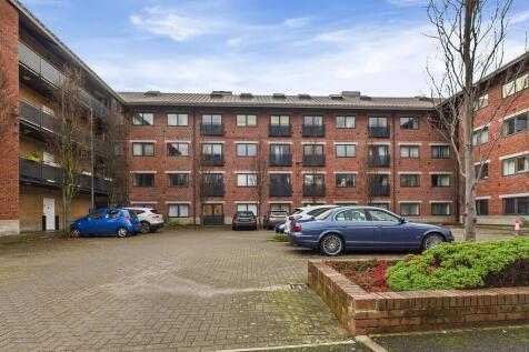 CAM04273G0-PR0225...