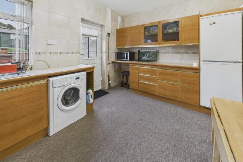 CAM04273G0-PR0205...