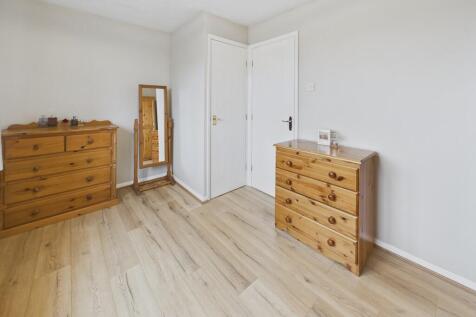 CAM04273G0-PR0215...