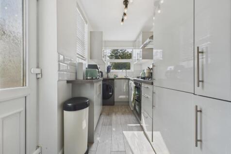 CAM04273G0-PR0170...