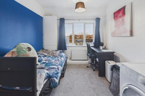 CAM04273G0-PR0221...