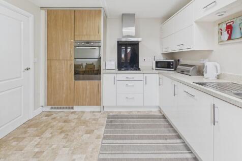 CAM04273G0-PR0223...