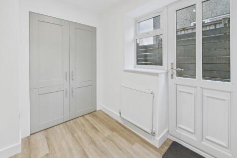 CAM04273G0-PR0224...