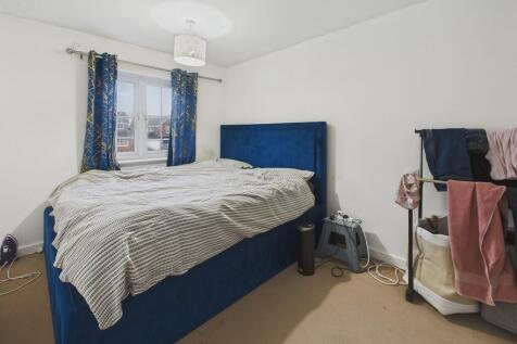 CAM04273G0-PR0226...