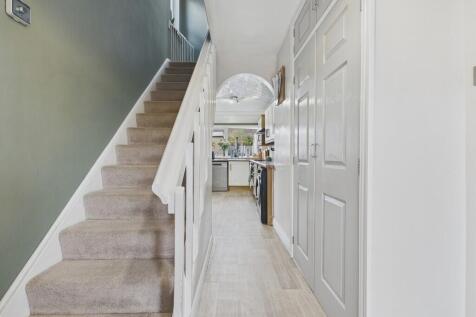 CAM04273G0-PR0229...