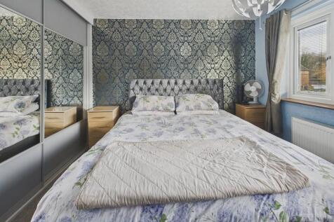 CAM04273G0-PR0229...