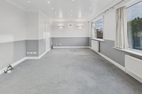 CAM04273G0-PR0235...