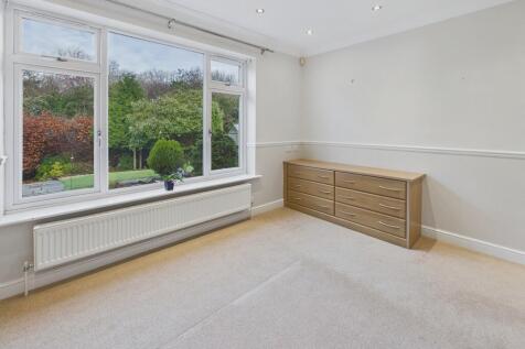 CAM04273G0-PR0235...