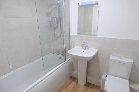 Family Bathroom1140532 (2).JPG
