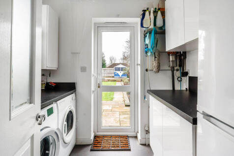 19-Cleeve-Road-15