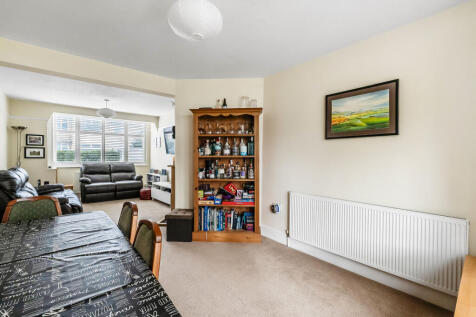 19-Cleeve-Road-18