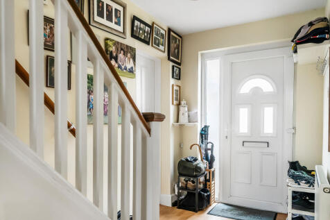 19-Cleeve-Road-16