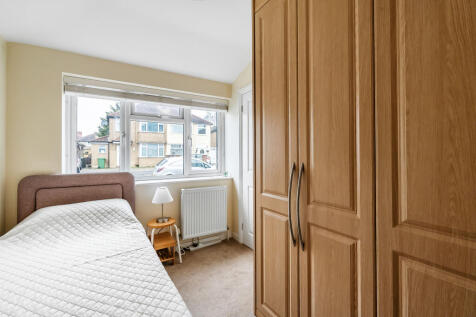 19-Cleeve-Road-8