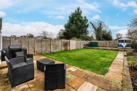 19-Cleeve-Road-26