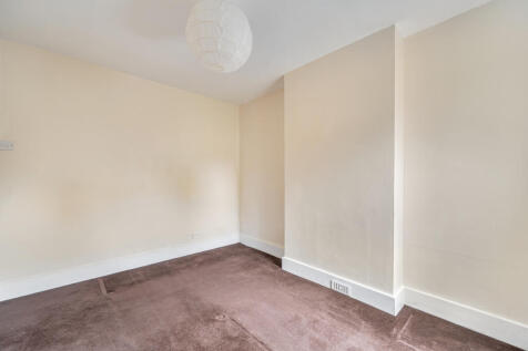 1373739-9-690208683d826