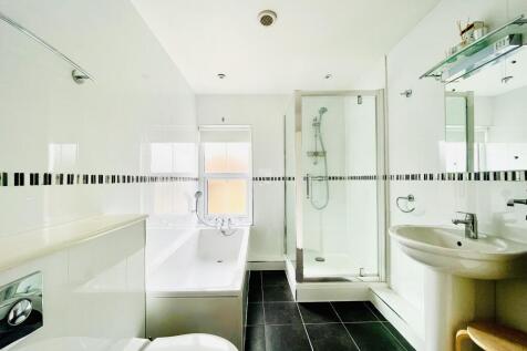 Bathroom.jpeg