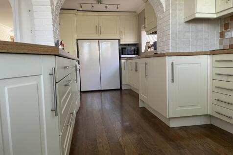 Fitted Kitchen