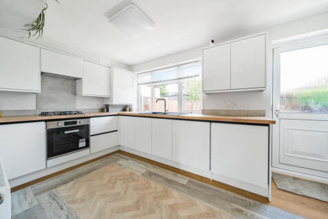 Fitted Kitchen