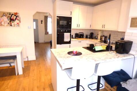 Fitted Kitchen