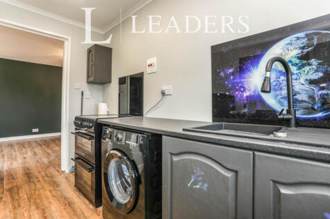 43 Carlton - Kitchen