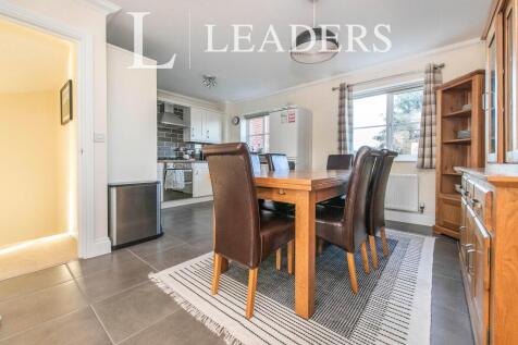 Dining Area (open pl