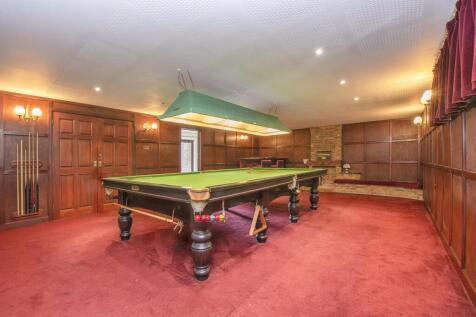 Snooker Room