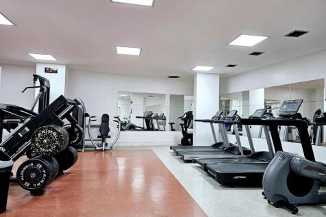 2 Bed - 14 - Gym.jpg