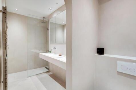 9_Bathroom-0.jpg