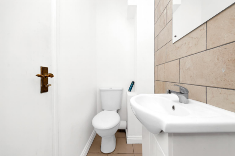 ChatGPT Image Nov 21, 2025, 12_06_18 PM.png