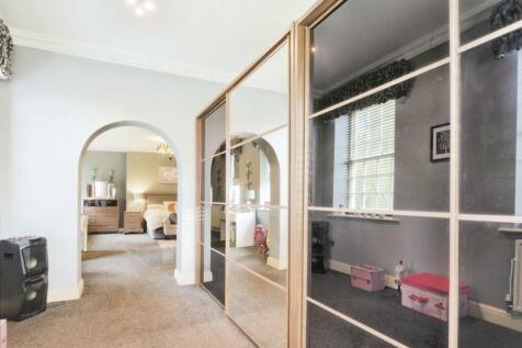 Master Dressing Room