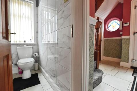 Ground floor wc